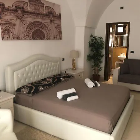 Santa Chiara Maison Pensión Lecce